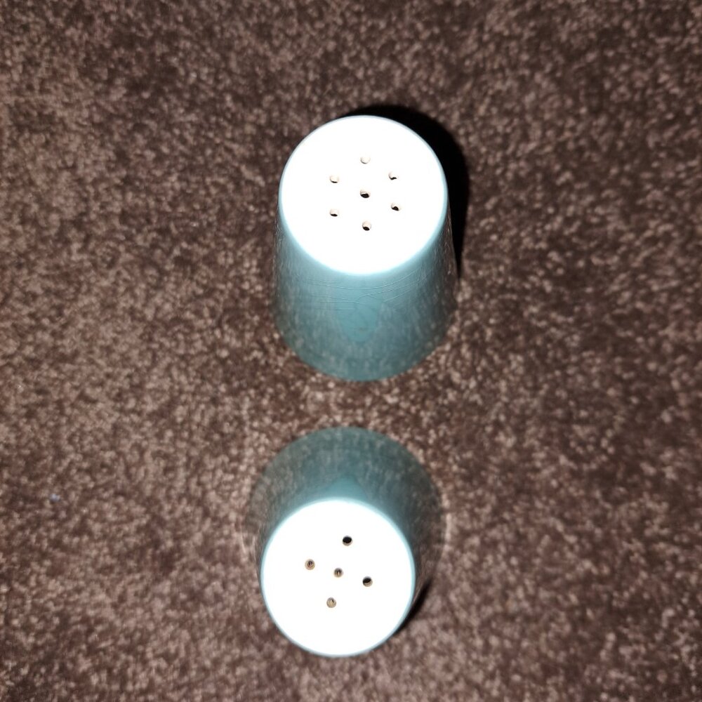 Vintage Marcrest Swiss Alpine Chalet Atomic Turquoise Salt And Pepper Shakers - Picture 6 of 10